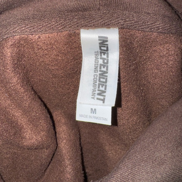 Noah Kahan 2024 Tour Hoodie - Picture 6 of 6